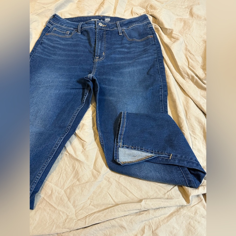 Old Navy - Extra High Rise Rockstar Skinny (med/dark wash) - Sz 12